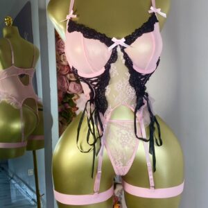 Aroa lingerie